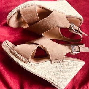 Apt9 beige suede summer wedges, size 8.5